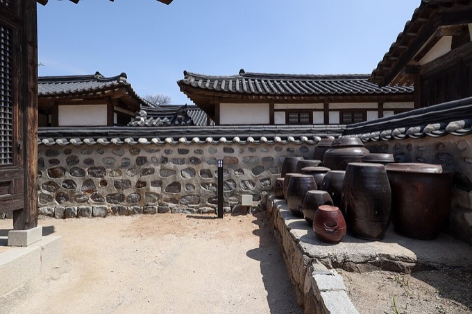 Namsangol Hanok Village