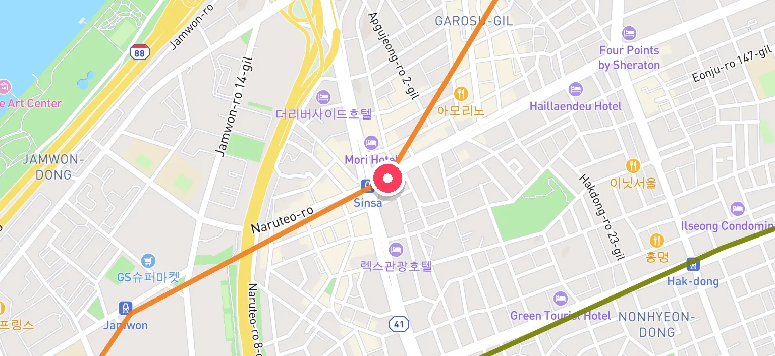 Map of Sinsa Station and the surrounding streets